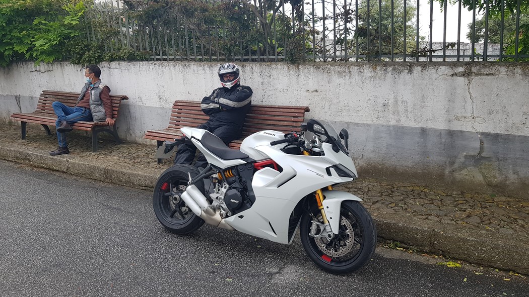 Ducati Supersport 950