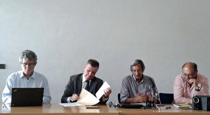 Luiz Oosterbeek, Vasco Estrela, Augusto Nogueira e José de Matos Filipe, durante o debate desta semana 