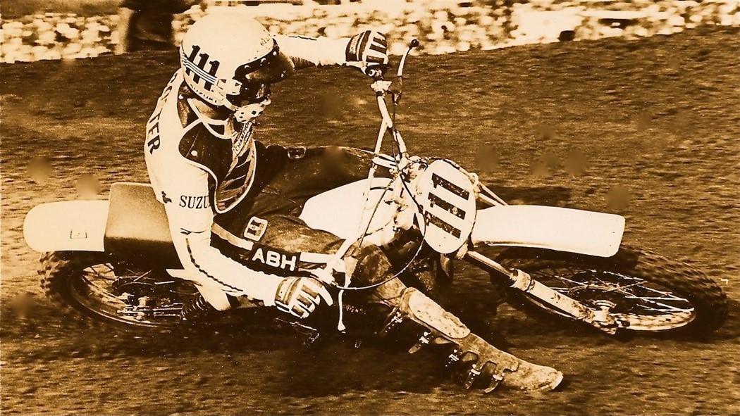 Roger de Coster com botas Alpinestars