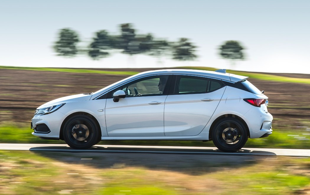 Opel Astra 1.6 Turbo OPC Line