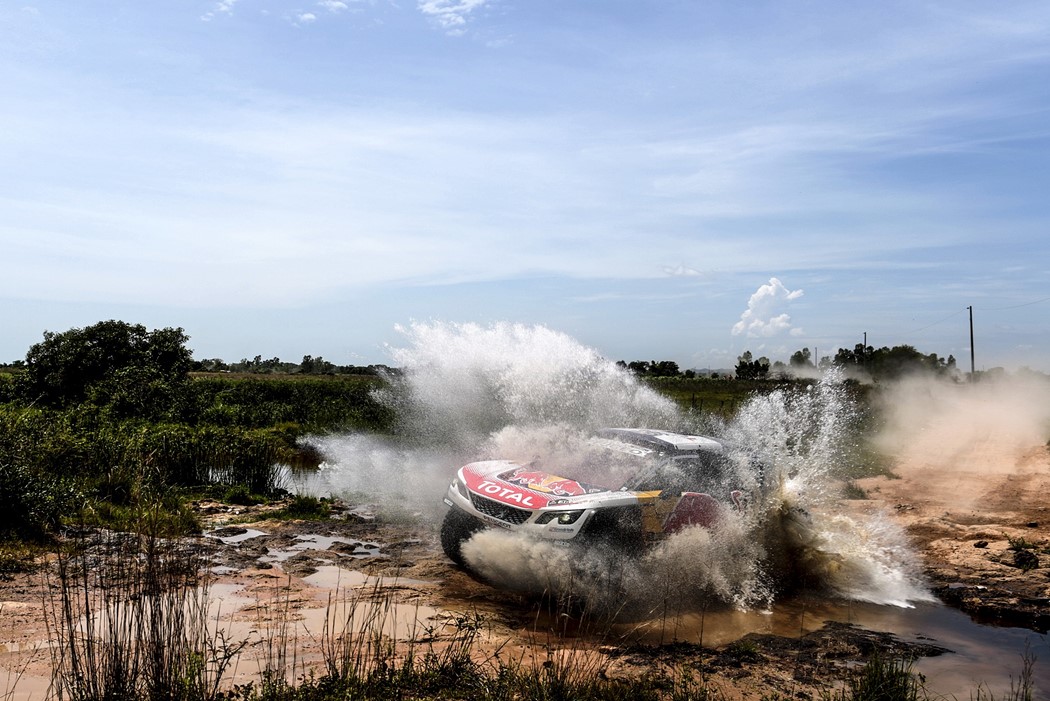 Carlos Sainz (E) / Lucas Cruz (E) Peugeot 3008DKR