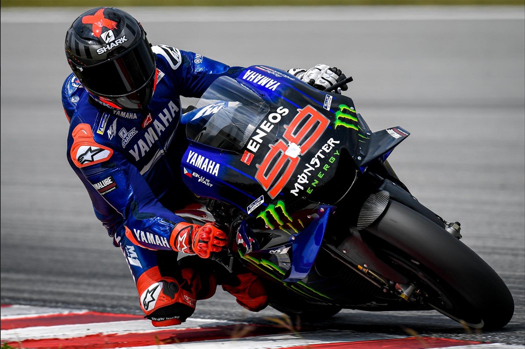 Depois de oito meses parado, Lorenzo voltou a pilotar a Yamaha M1 nos testes de Portimão