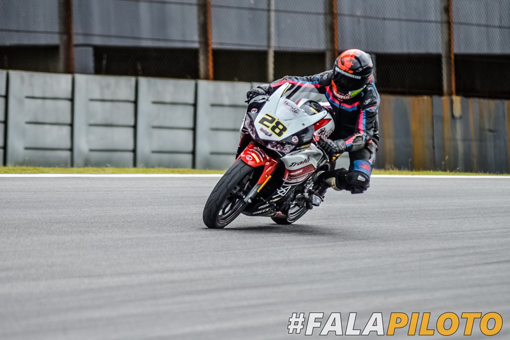 Rafael Traldi - #28  Marcos Carmona | VGCOM | Fala Piloto