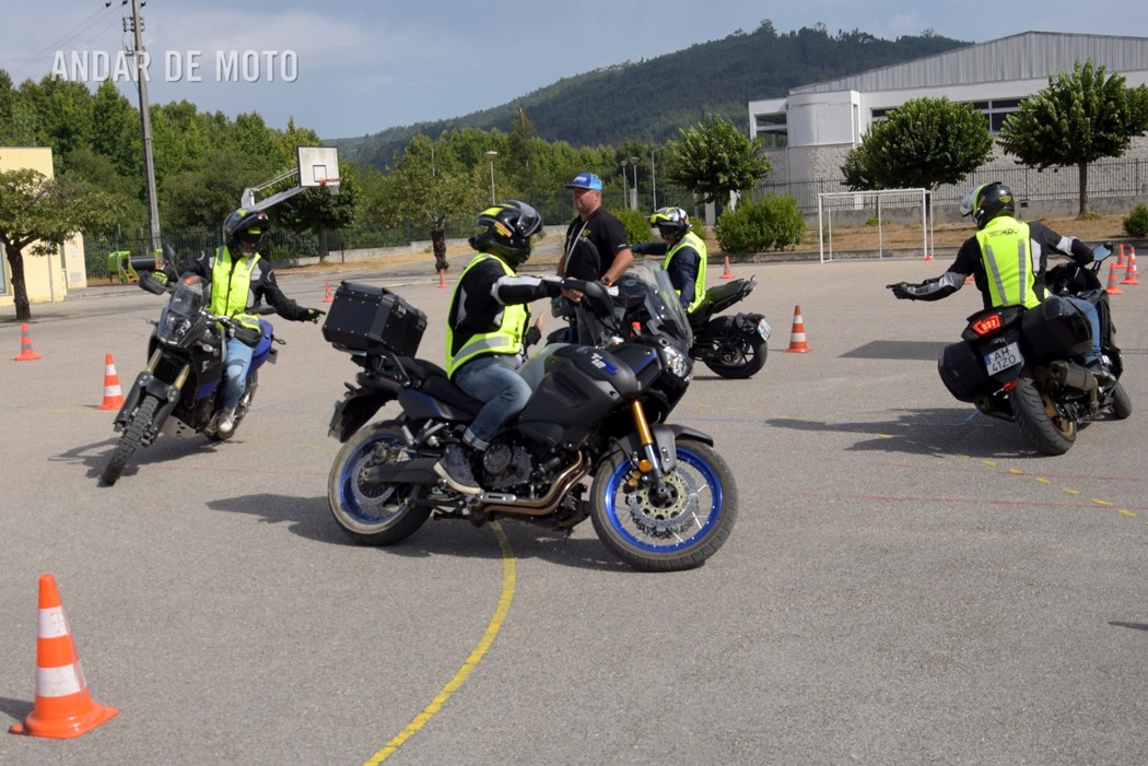 Dez equipamentos essenciais para andar de moto com segurança