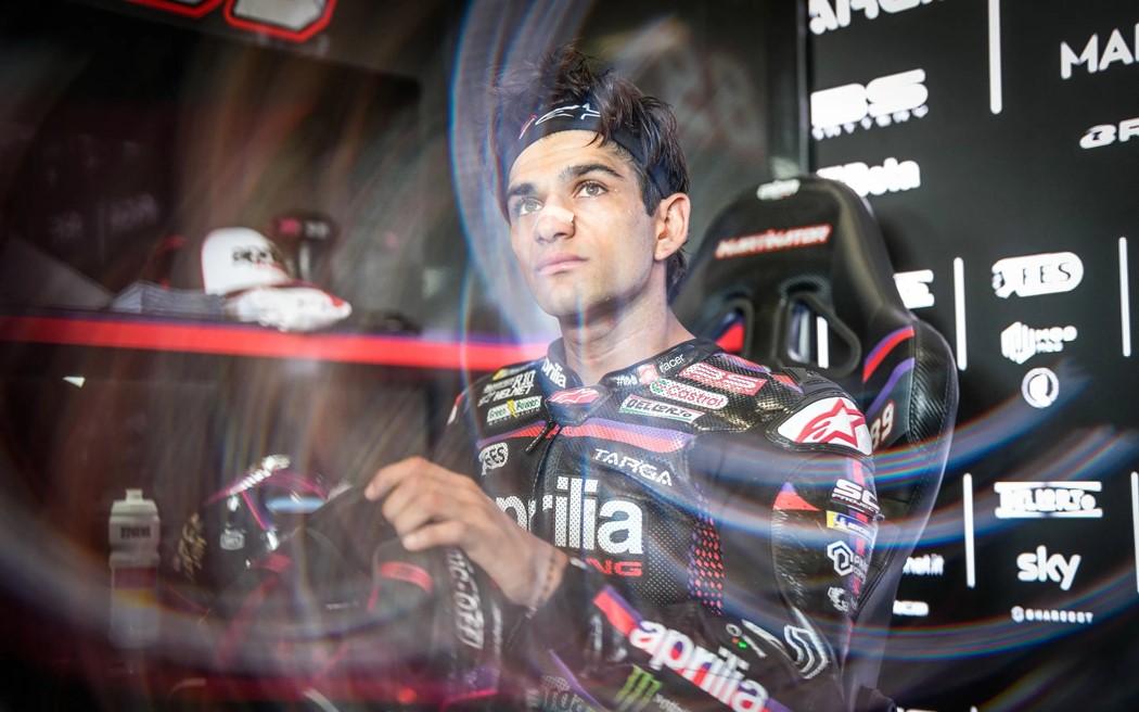 Jorge Martín penalizado com dois Long Lap penalties