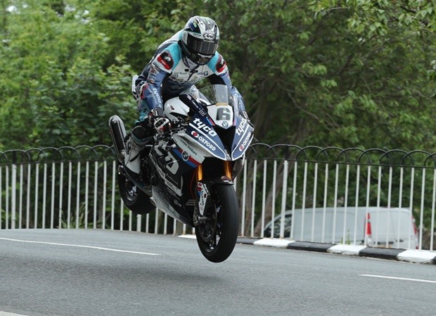 Michael Dunlop impôs-se pela 16ª vez