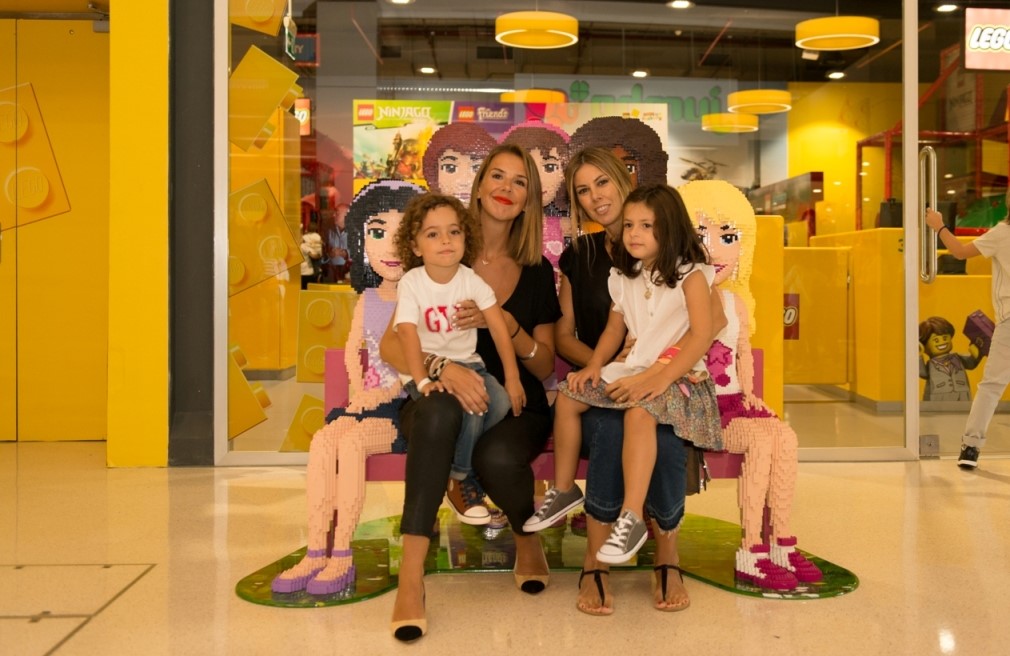 Ana G. Martins e Fernanda Velez com Mateus e Carlota
