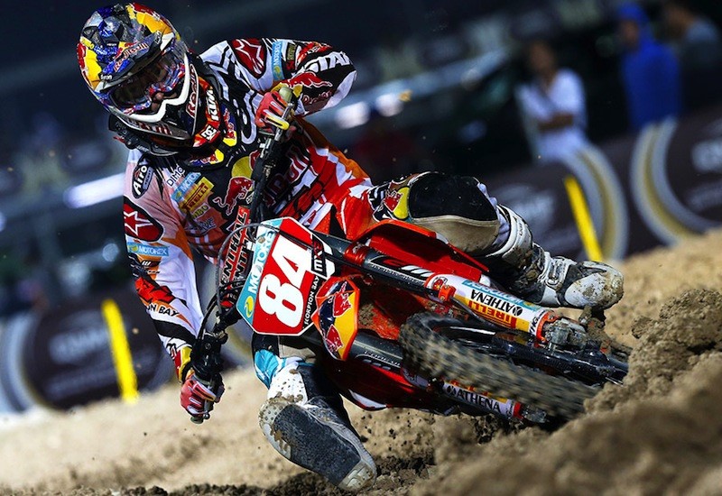 Herlings venceu as 2 mangas e lidera o Mundial