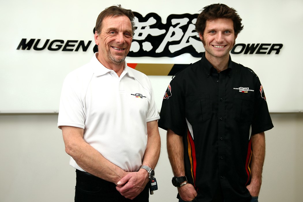 Colin Whittamore, Chefe de Operações da Mugen Europe e Guy Martin
