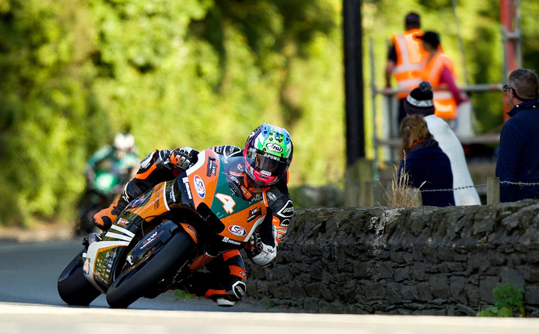 Michael Dunlop venceu hoje a corrida de Superbikes na Ilha de Man