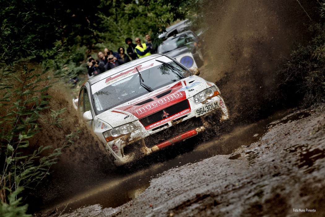 Fernando Teotónio no Rallye de Arganil aos comandos do Mitsubishi EVO VII