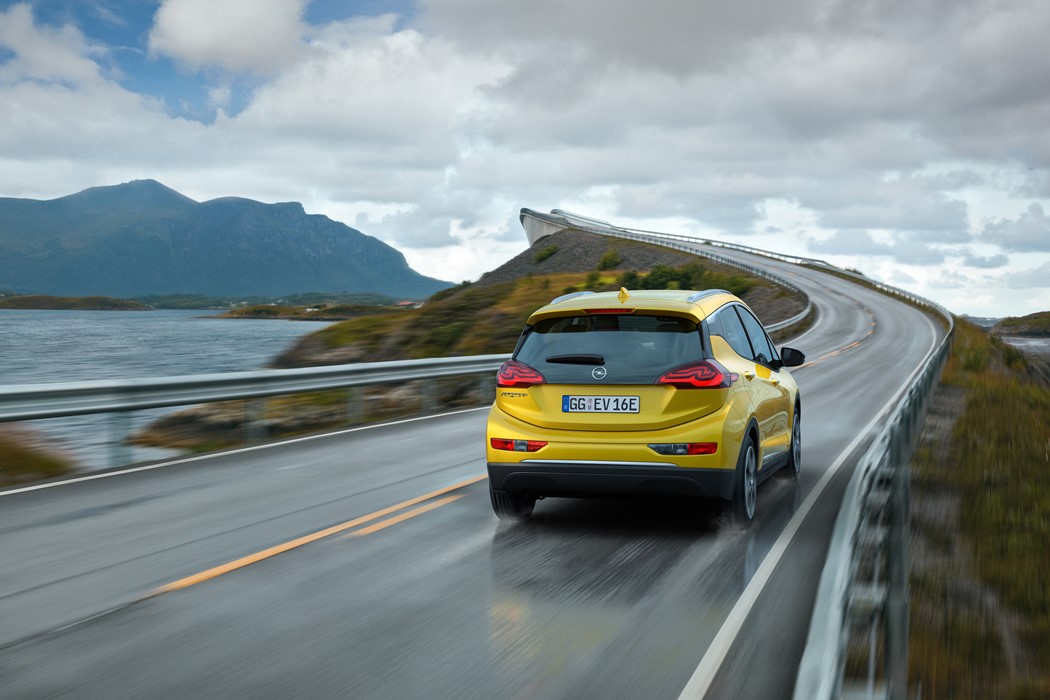 Opel Ampera-e 2016-09-13