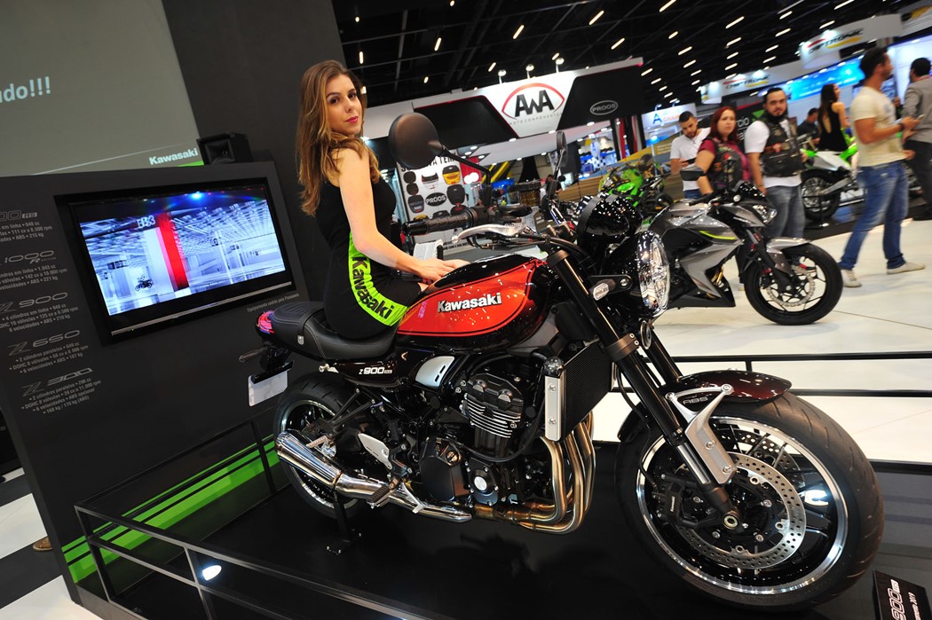 Kawasaki mostrou a clássica Z 900RS, que só chega no final de 2018