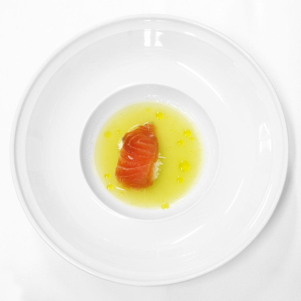 Salmão fumado caseiro, sumo de salada Waldor