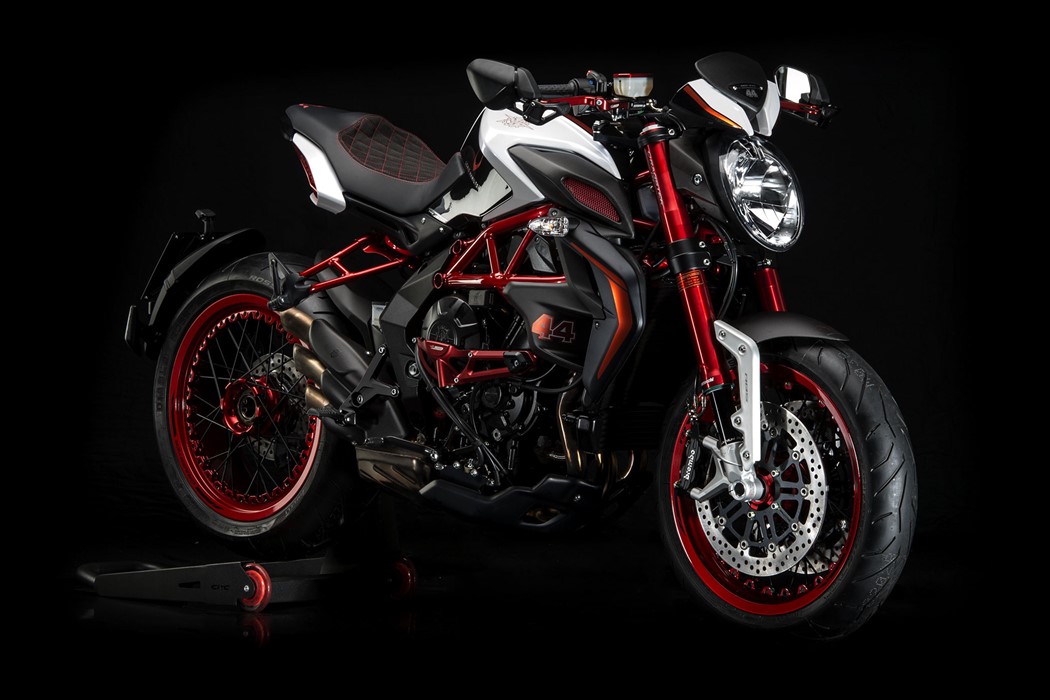 MV Agusta Dragster 800RR na versão Lewis Hamilton