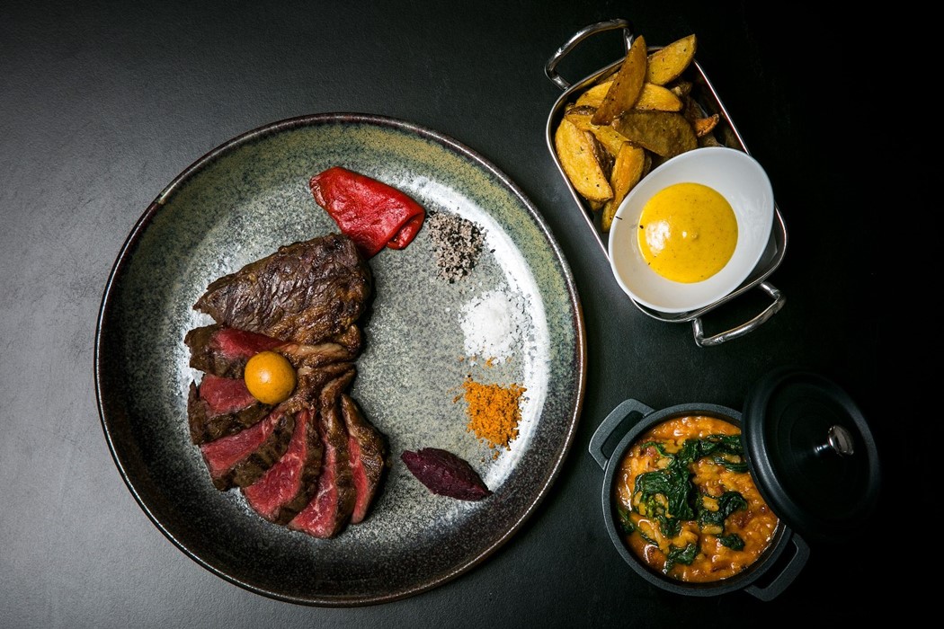 Vazia Maturada a 60 dias Rib Beef & Wine