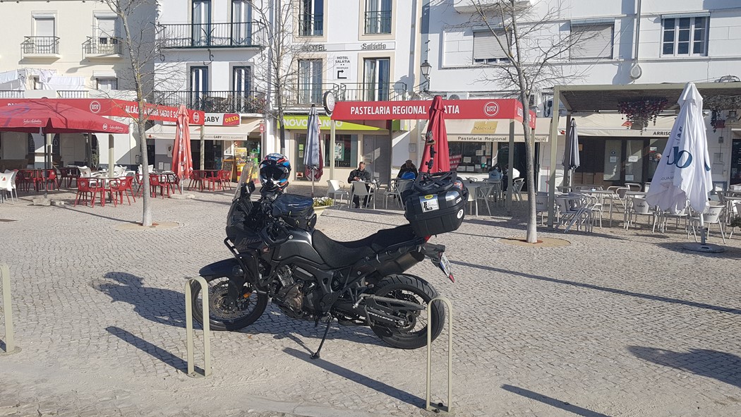 Numa esplanada à beira Sado