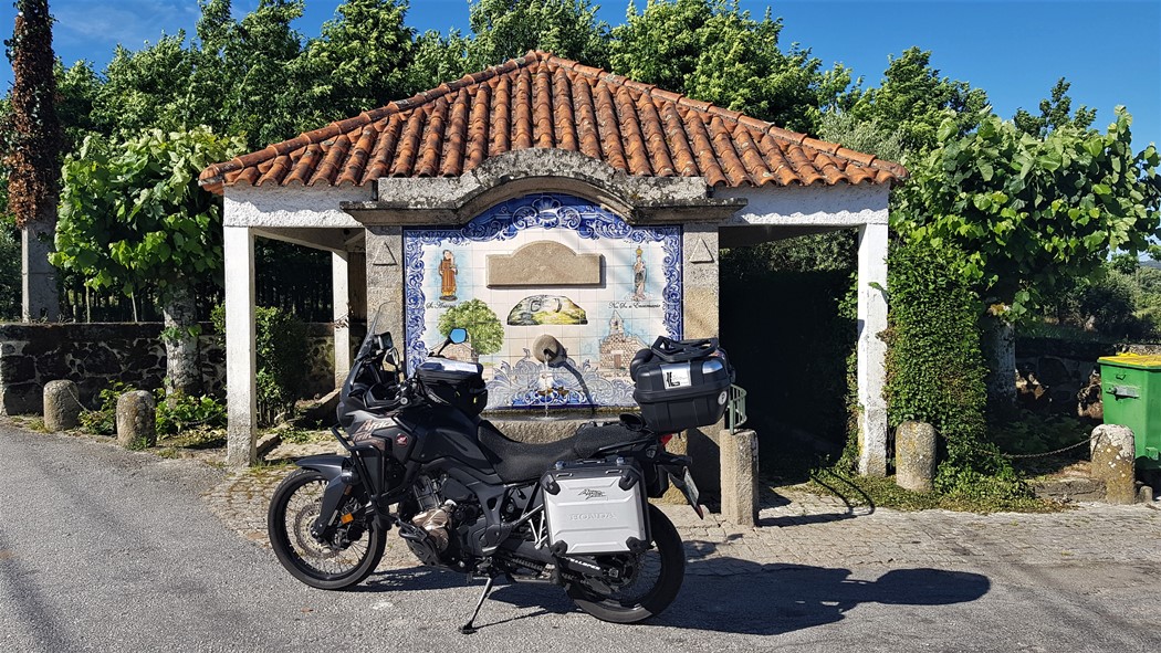 Fontanário em Casal Vasco