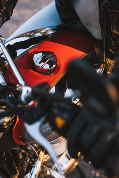  Royal Enfield Interceptor 650 Edição Lightning