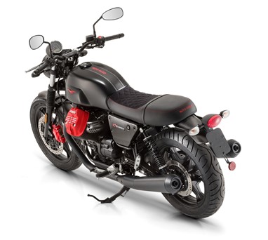 Moto Guzzi V7 III Carbon