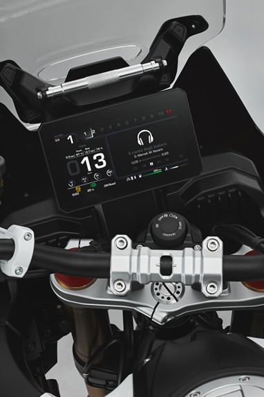 MV Agusta Lucky Explorer 9.5