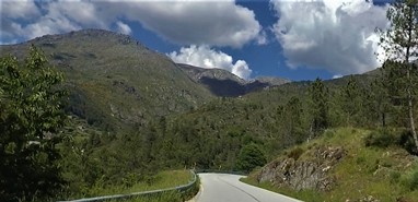 Loriga e o Vale Glaciar