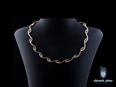 Colar em ouro de 19,2K