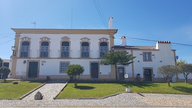 Turismo - Palácio de Flor da Rosa.jpg