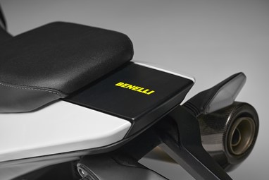 Benelli BKX300 S