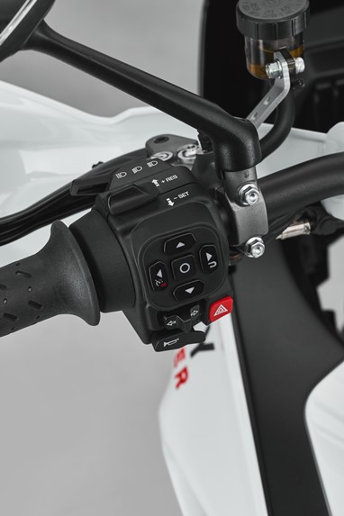 MV Agusta Lucky Explorer 9.5
