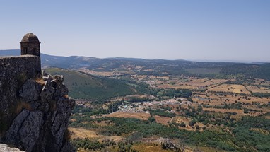 -De Marvão vê-se a terra toda