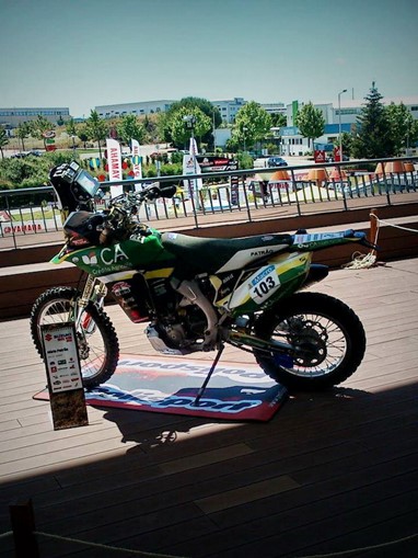 Suzuki RMZ 450 Rally que Mário Patrão levou ao Dakar