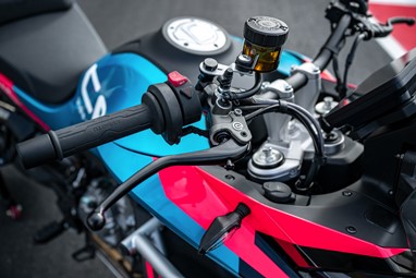 CFMoto 800MT R