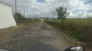 Oriola - Onde a estrada afunda