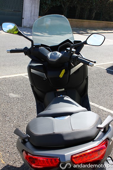 Yamaha X-Max 400