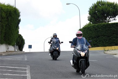 Honda Integra 750 e Yamaha TMAX 530 2