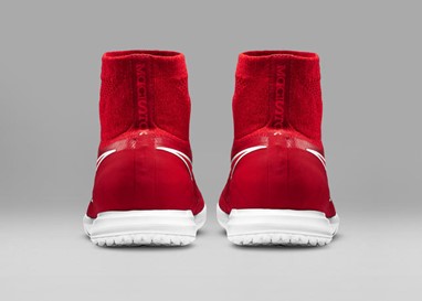 NIKE MAGISTAX 