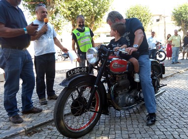 Ariel Square Four premiada