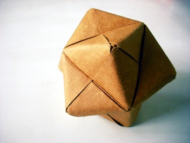 Origami no Ocidente