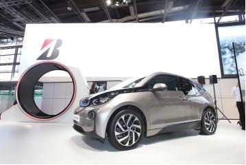 O modelo elétrico BMW i3 é exclusivamente equipado com os pneus Bridgestone ECOPIA EP500