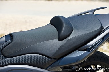 Ergonómico e bonito o banco da Yamaha TMAX 530 ABS