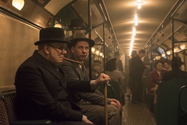 The Darkest Hour - A Hora Mais Negra ©Focus Features