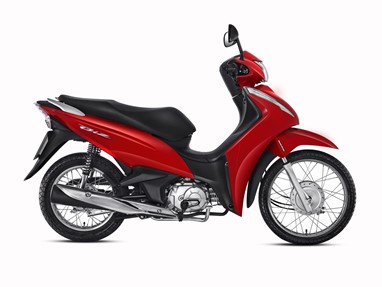 Com freio a tambor em ambas as rodas, a Honda Biz 110i também conta com sistema CBS