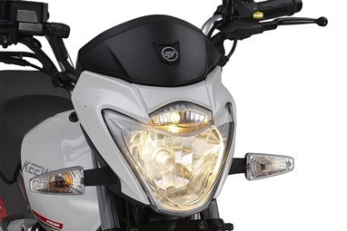Strike 125 pormenor farol
