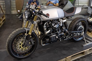 CX500 - criada por Michael Michael da Libra Coachworks (Dartford, Reino Unido) 