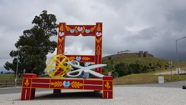 Arraiolos - Homenagem à Tapeçaria