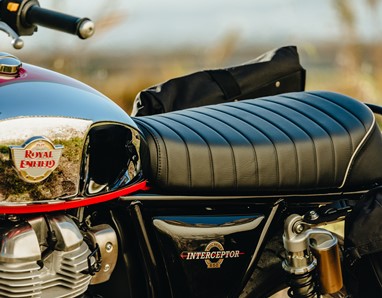  Royal Enfield Interceptor 650 Edição Lightning