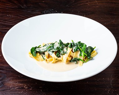 Tagliatelle de Espinafres