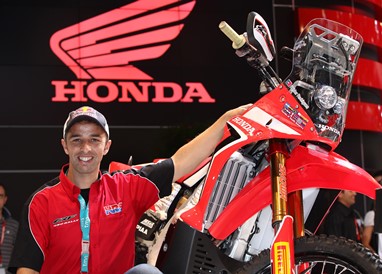 Helder Rodrigues com a nova Honda CRF450 Rally 