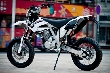 AJP PR4
